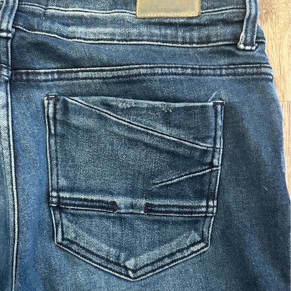 Women’s BKE Peyton 30R - Picture 6 of 7